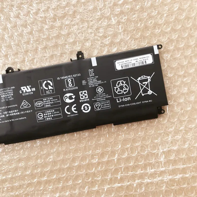 HP AD03XL - AD03XL Original Laptop Notebook Battery (1 Yr Warranty)